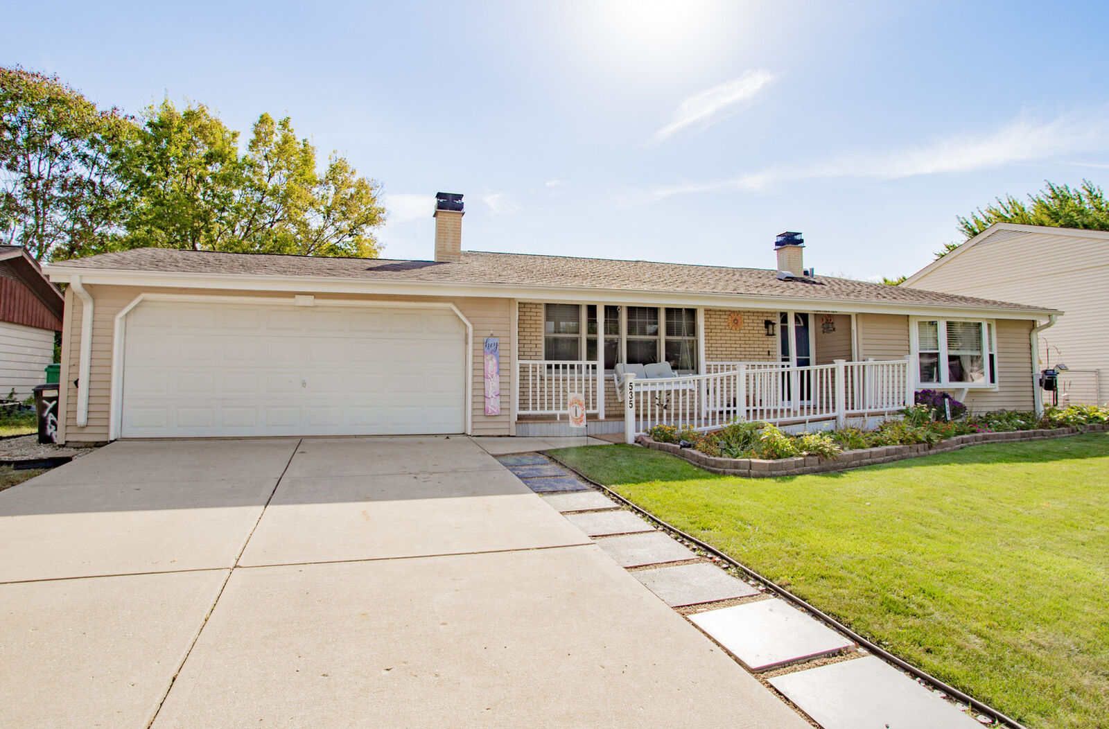 Property Photo: 535 Estate Drive IL 60089