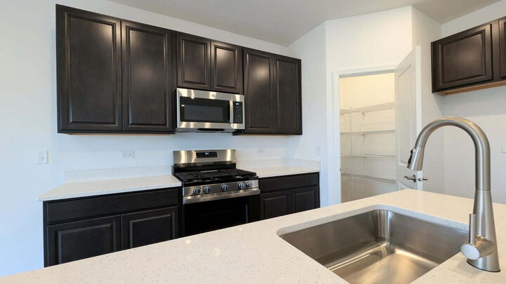 Property Photo:  102 Henderson Street  IL 60543 