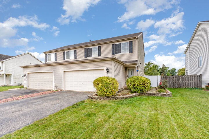 1525 Peachtree Lane 2  Lockport IL 60441 photo
