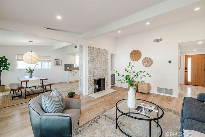 Property Photo:  2321 W 184th  CA 90504 