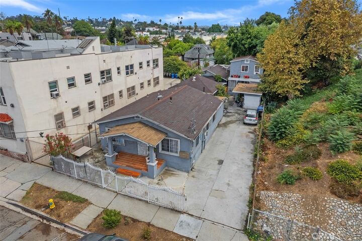 426 N Virgil Avenue  Los Angeles CA 90004 photo