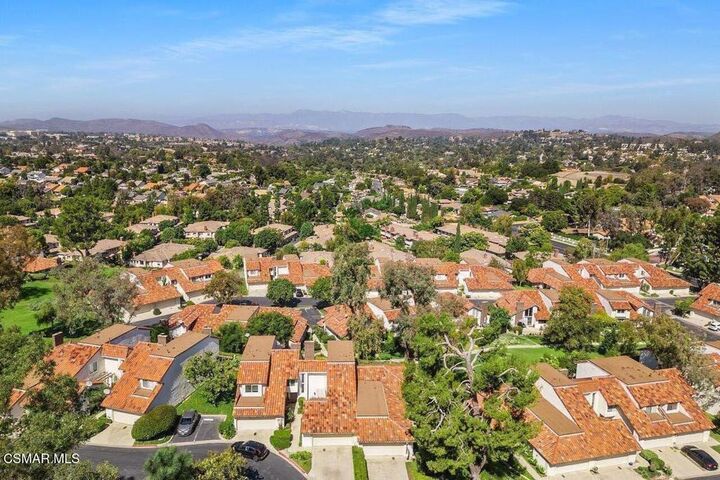 Property Photo: 656 Blue Oak Avenue CA 91320