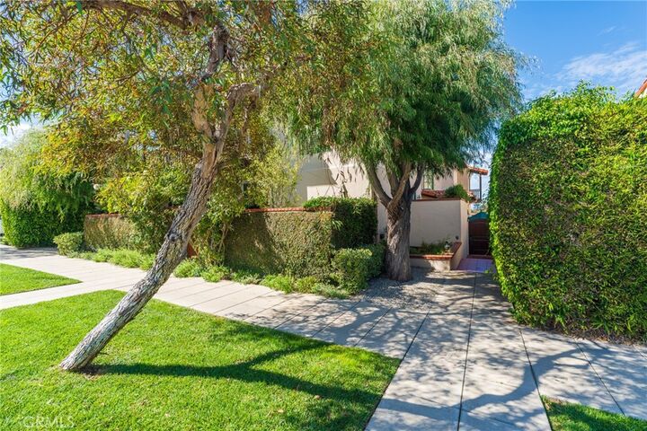 Property Photo:  2417 Via Campesina  CA 90274 