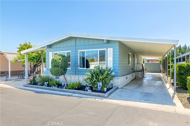 Property Photo: 2230 Lake Park 170 CA 92583