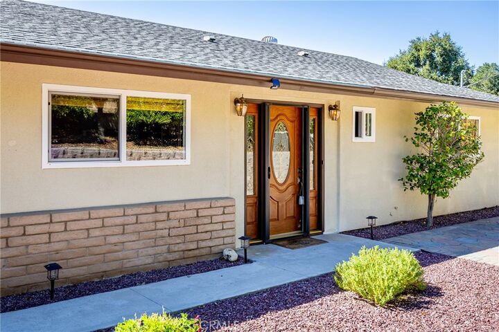 Property Photo: 4330 Nogales Avenue CA 93422