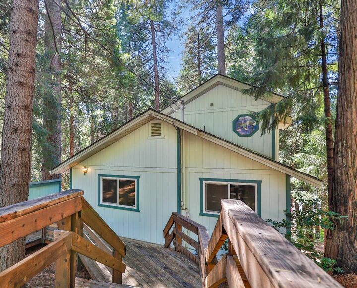 Property Photo: 3336 Hazel Street CA 95726