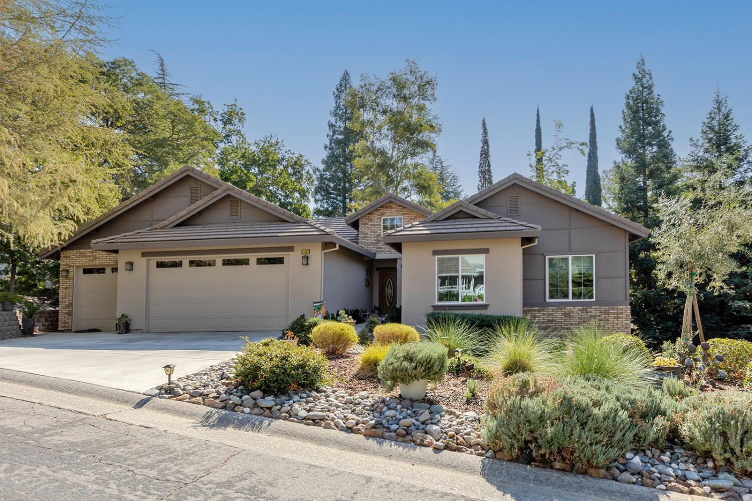 Property Photo: 14962 Trinidad Drive CA 95683
