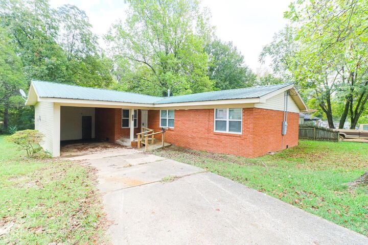 Property Photo: 1108 Kitchen Street AR 72401