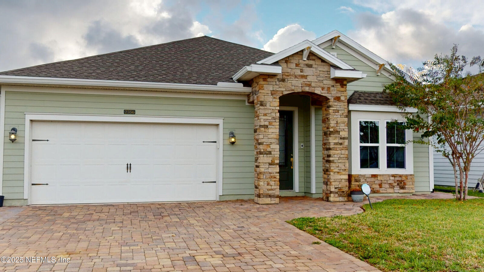 Property Photo: 2356 Reese Way FL 32246