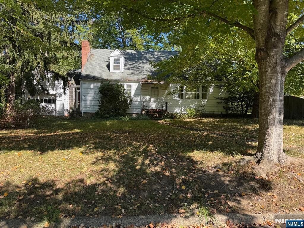 Property Photo:  784 Austin Avenue  NJ 07649 