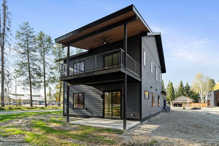 Property Photo:  703 Cottonwood Court  MT 59937 