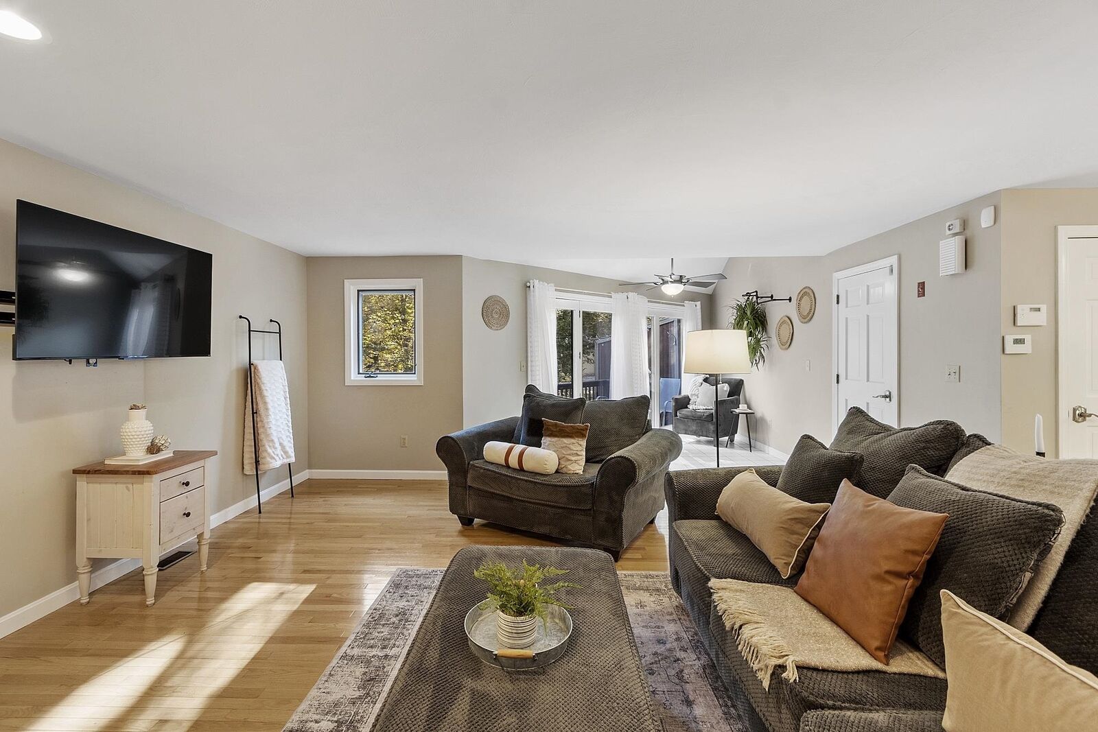 Property Photo: 153 Coffin Road NH 03042