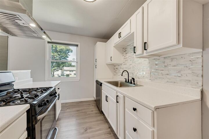 Property Photo: 2603 Greenhill Drive TX 75150