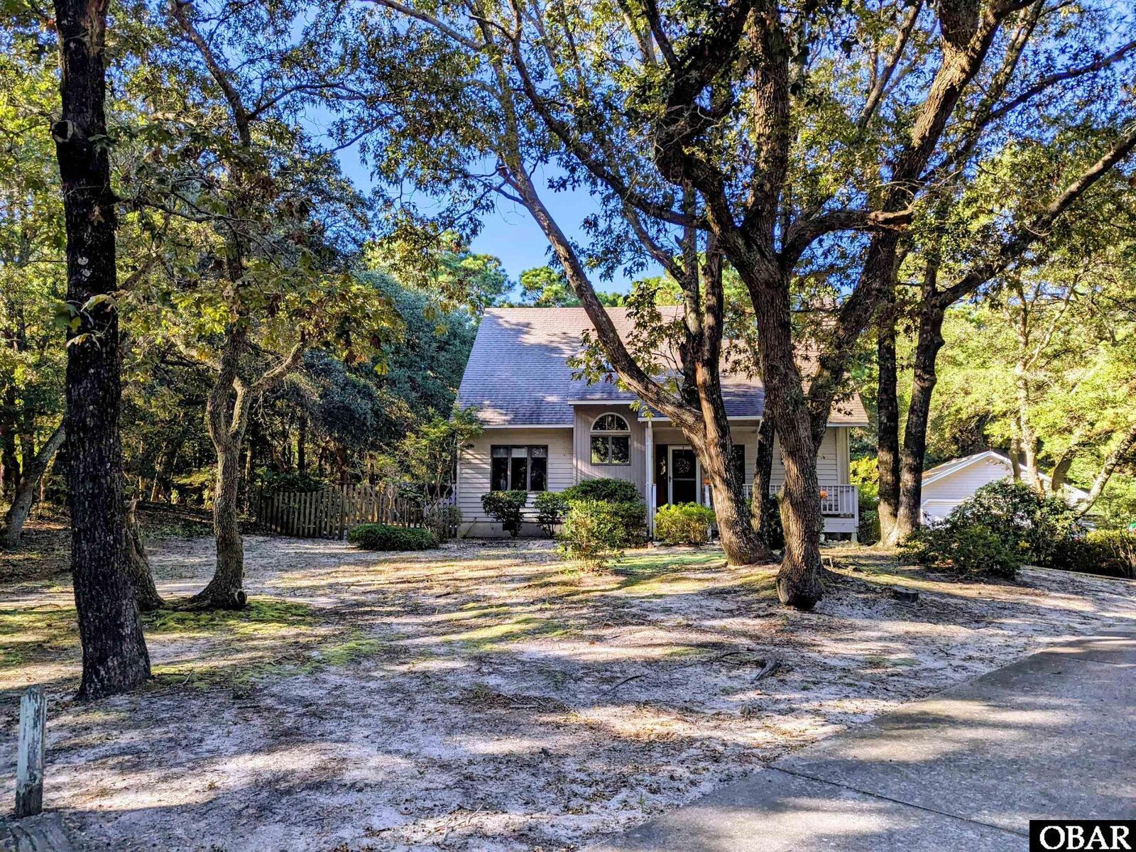 Property Photo:  114 Last Hunt Lane  NC 27949-3707 