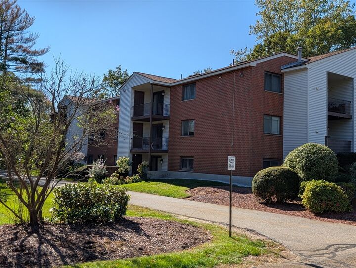 Property Photo:  189 Littleton Road 66  MA 01824 