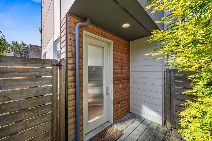 Property Photo:  2245 NW 64th Street  WA 98107 