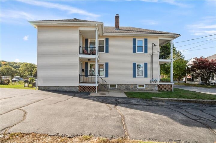 Property Photo:  132 Kenwood Street  RI 02895 
