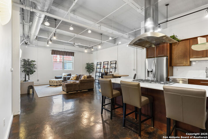 Property Photo: 1339 S Flores 203 TX 78204