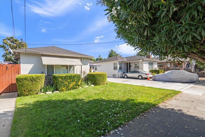 1144 Locust Street  San Jose CA 95110 photo