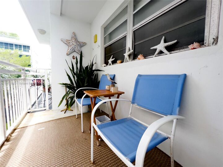 Property Photo:  325 Ocean Dr 506  FL 33139 