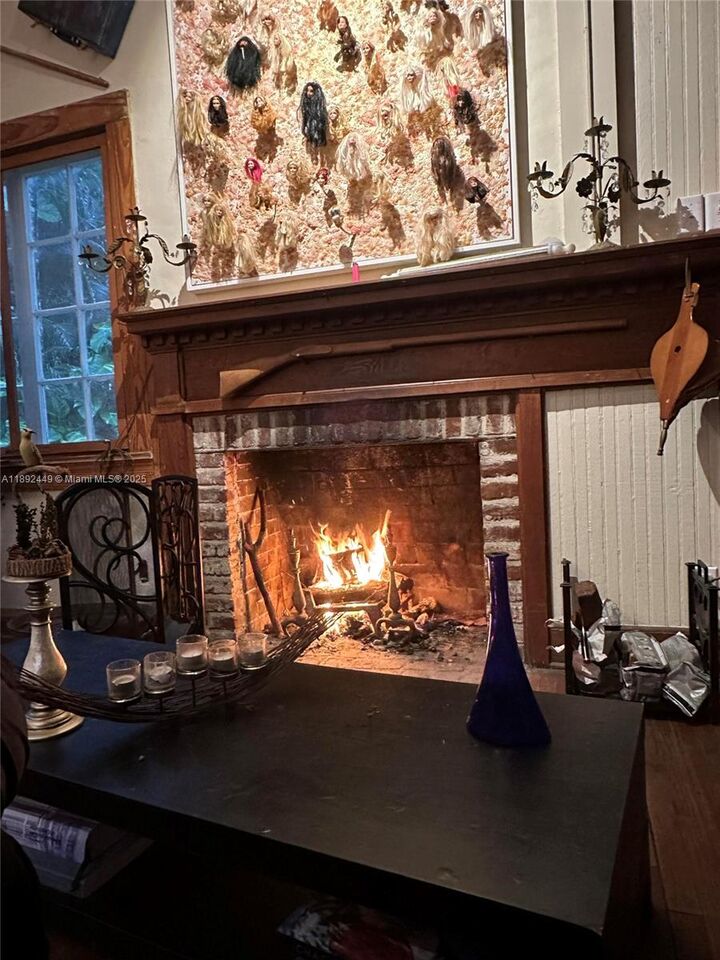 Property Photo: 6810 Maynada St FL 33146
