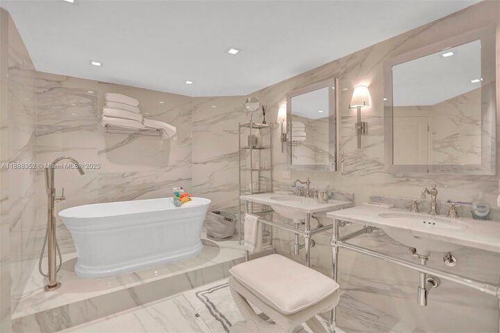 Property Photo: 2000 Island Blvd 2207 FL 33160