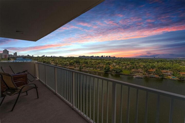 5838 Collins Ave 11B  Miami Beach FL 33140 photo