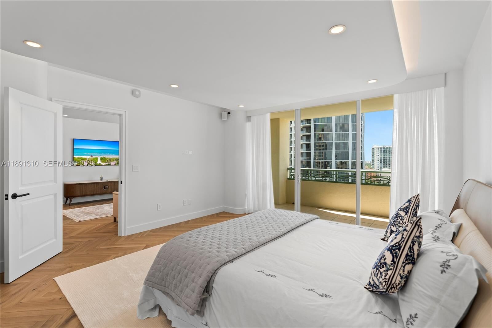 Property Photo: 3350 SW 27th Ave 1503 FL 33133