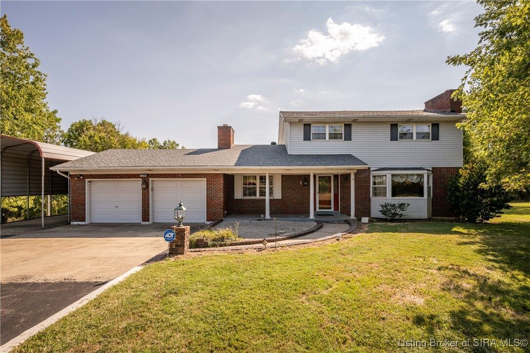 Property Photo: 1525 E Willis Road IN 47150