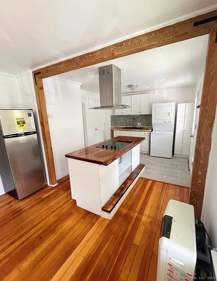 Property Photo:  4 Dowd Avenue  CT 06019 