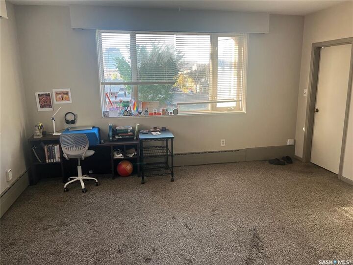 Property Photo: 400 4th Avenue N 31 SK S7K 2M3