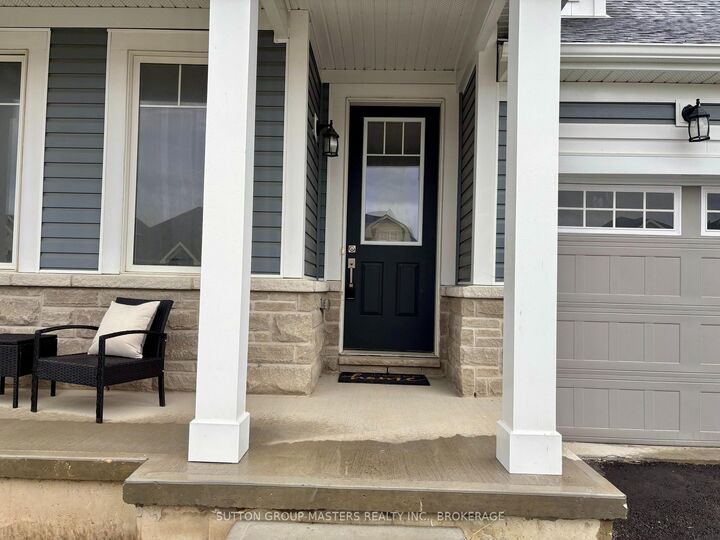 Property Photo: 19 Oakmont Drive ON K0H 1G0