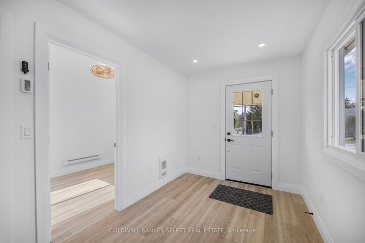 Property Photo: 338 Old Mosley Street Unit 1 ON L9Z 2H6