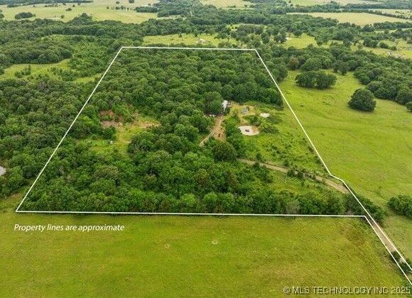 Property Photo: 372 S Buck Road OK 74442
