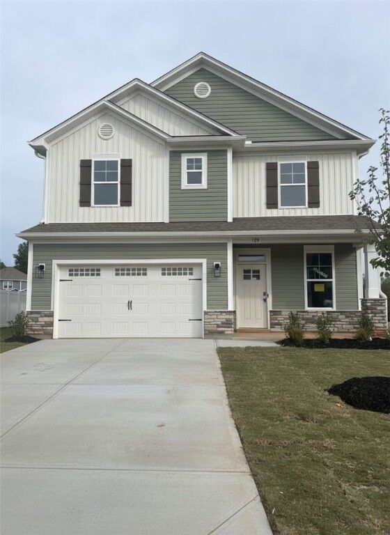 Property Photo:  109 Denbigh Lane  SC 29605 