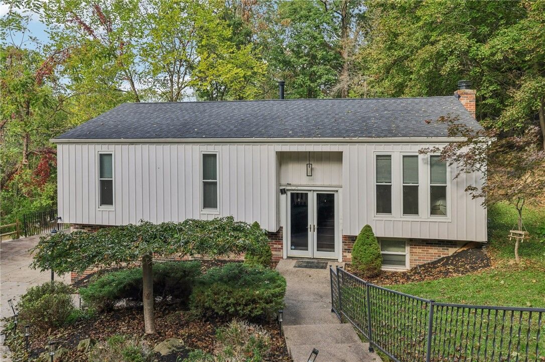 Property Photo: 151 McIntyre Rd PA 15237