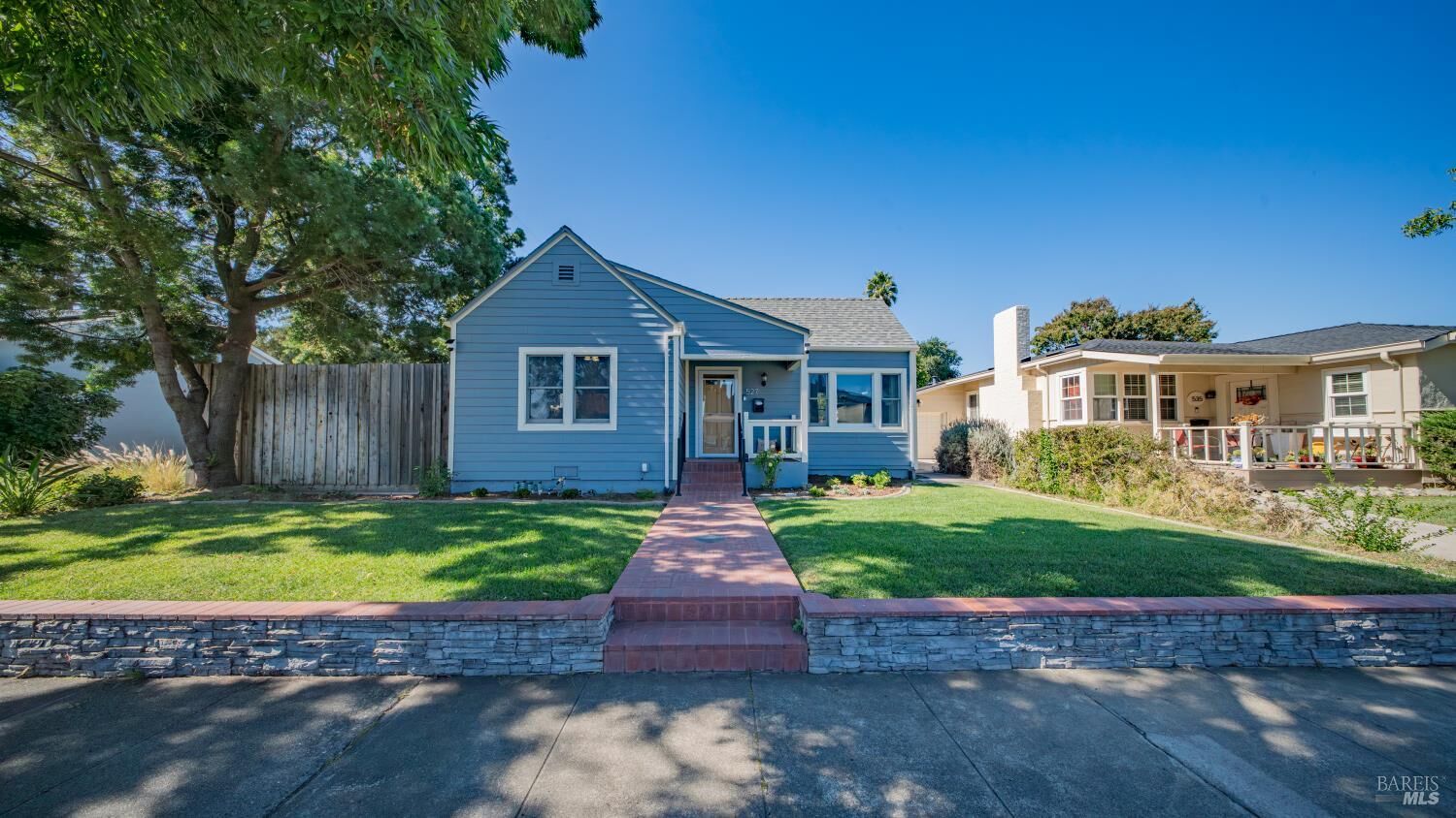 Property Photo:  527 Great Jones Street  CA 94533 