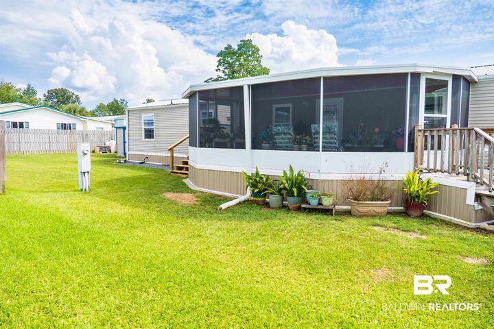 Property Photo:  1948 Ridgewood Drive  AL 36549 