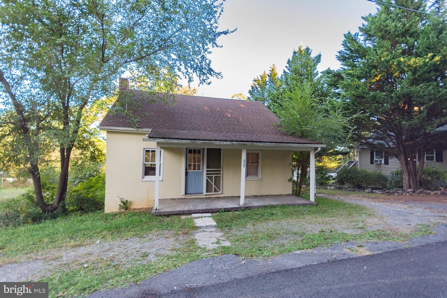 Property Photo: 628 Brownville Lane WV 25414