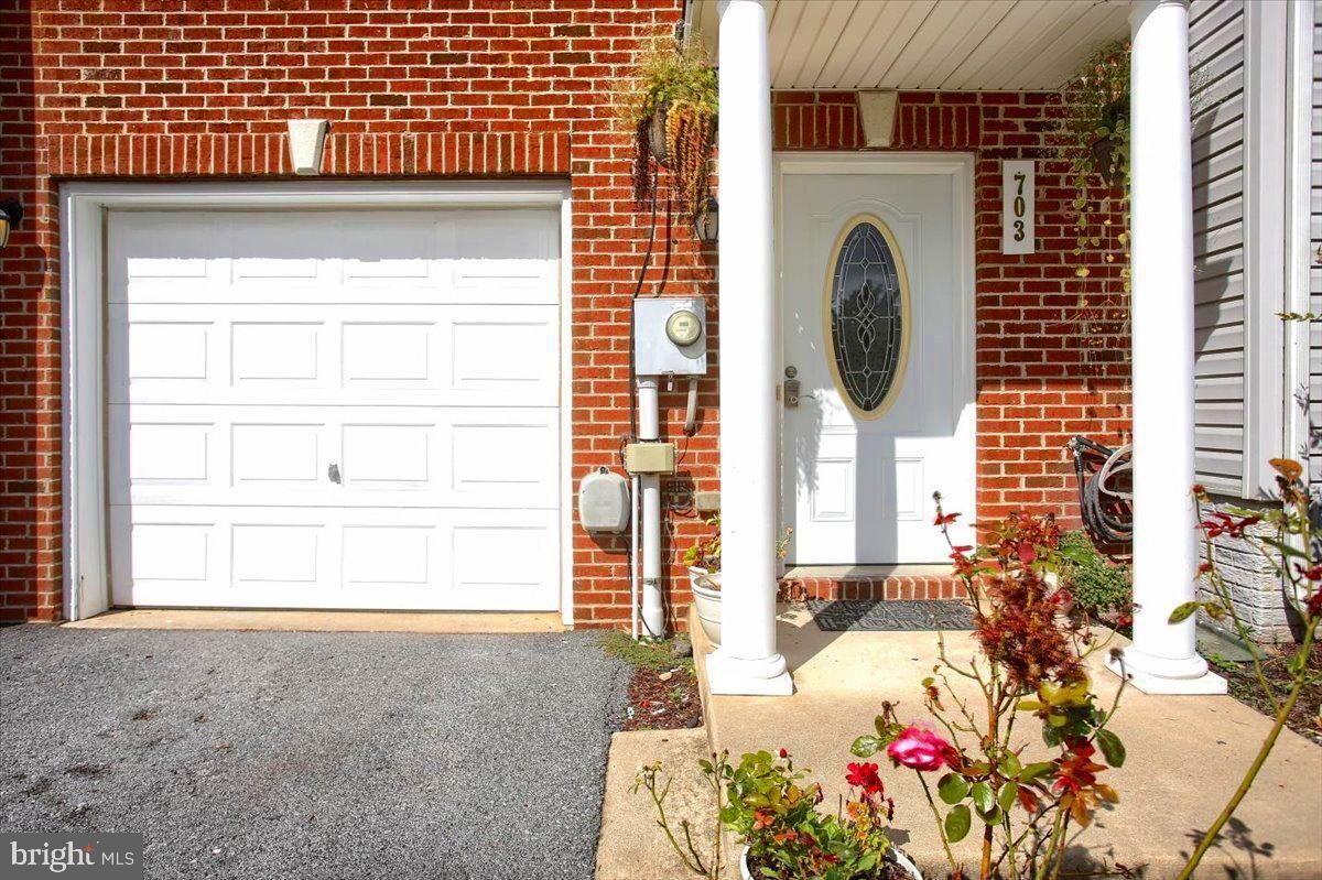 Property Photo: 703 Prentiss Parkway WV 25401