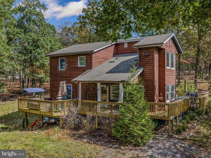 51 Hungarian Dr.  Berkeley Springs WV 25411 photo