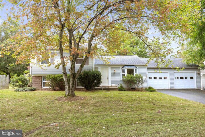 2653 Fanieul Hall Court  Herndon VA 20171 photo