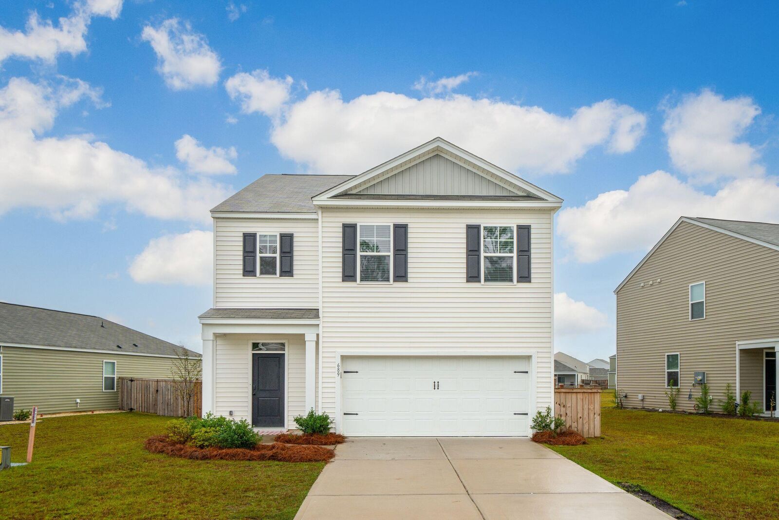 Property Photo: 689 Ladywood Drive SC 29486