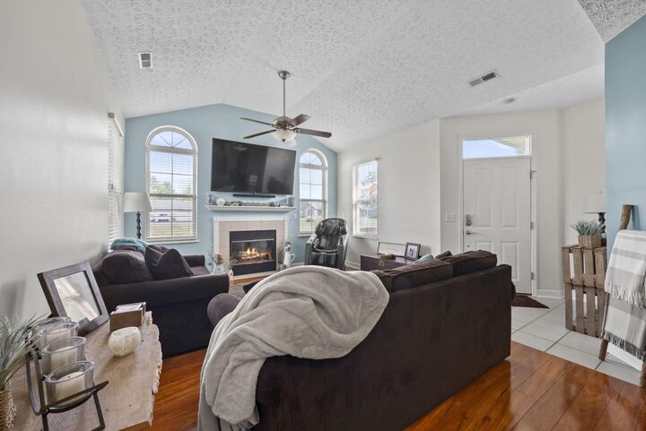 Property Photo:  306 Waterside Drive  OH 43015 