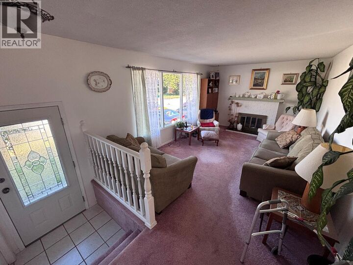 Property Photo: 2621 Sandpiper Drive BC V2B 6G1