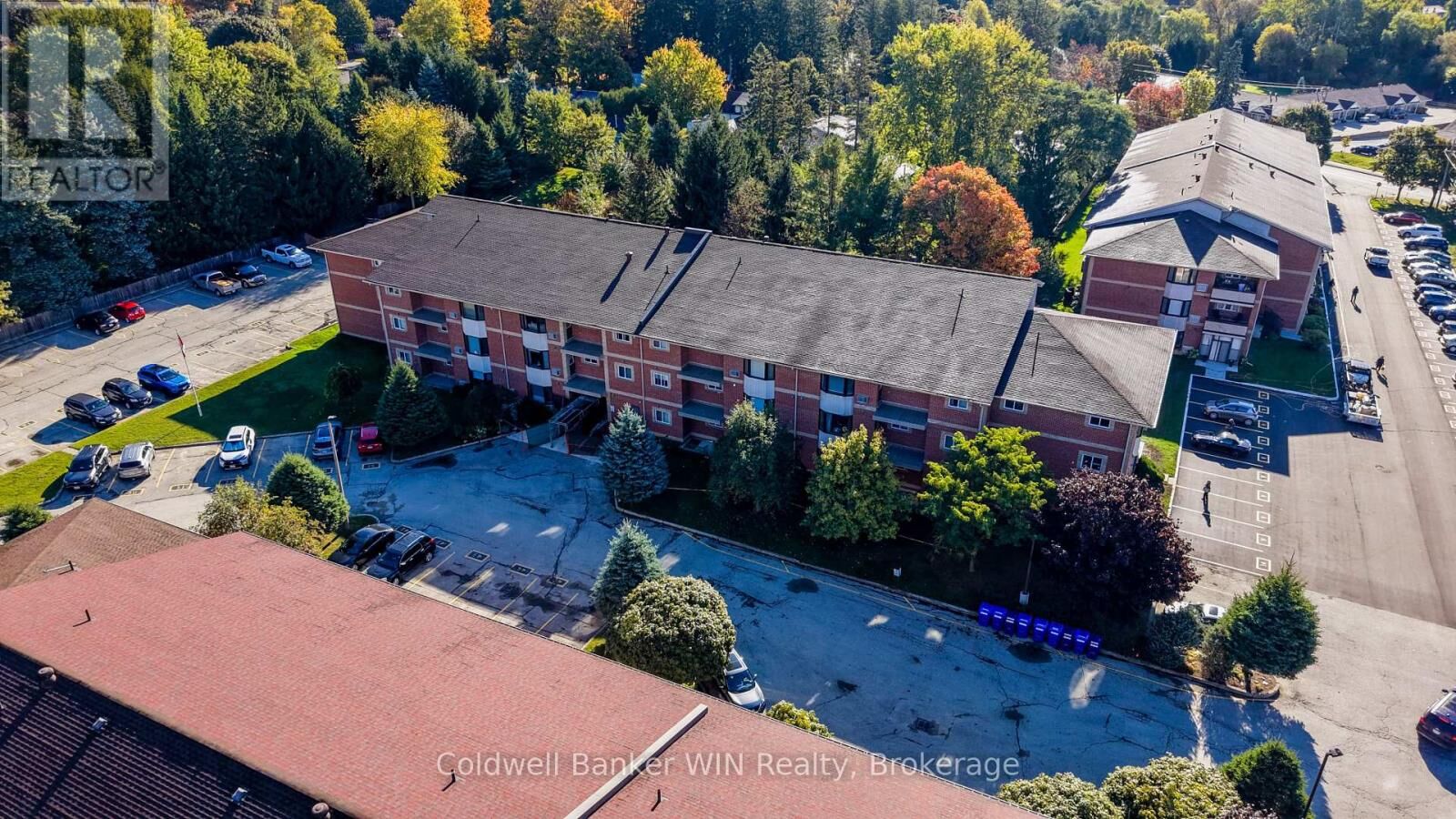 Property Photo: 440 Durham Street West 302 ON N0G 2L2
