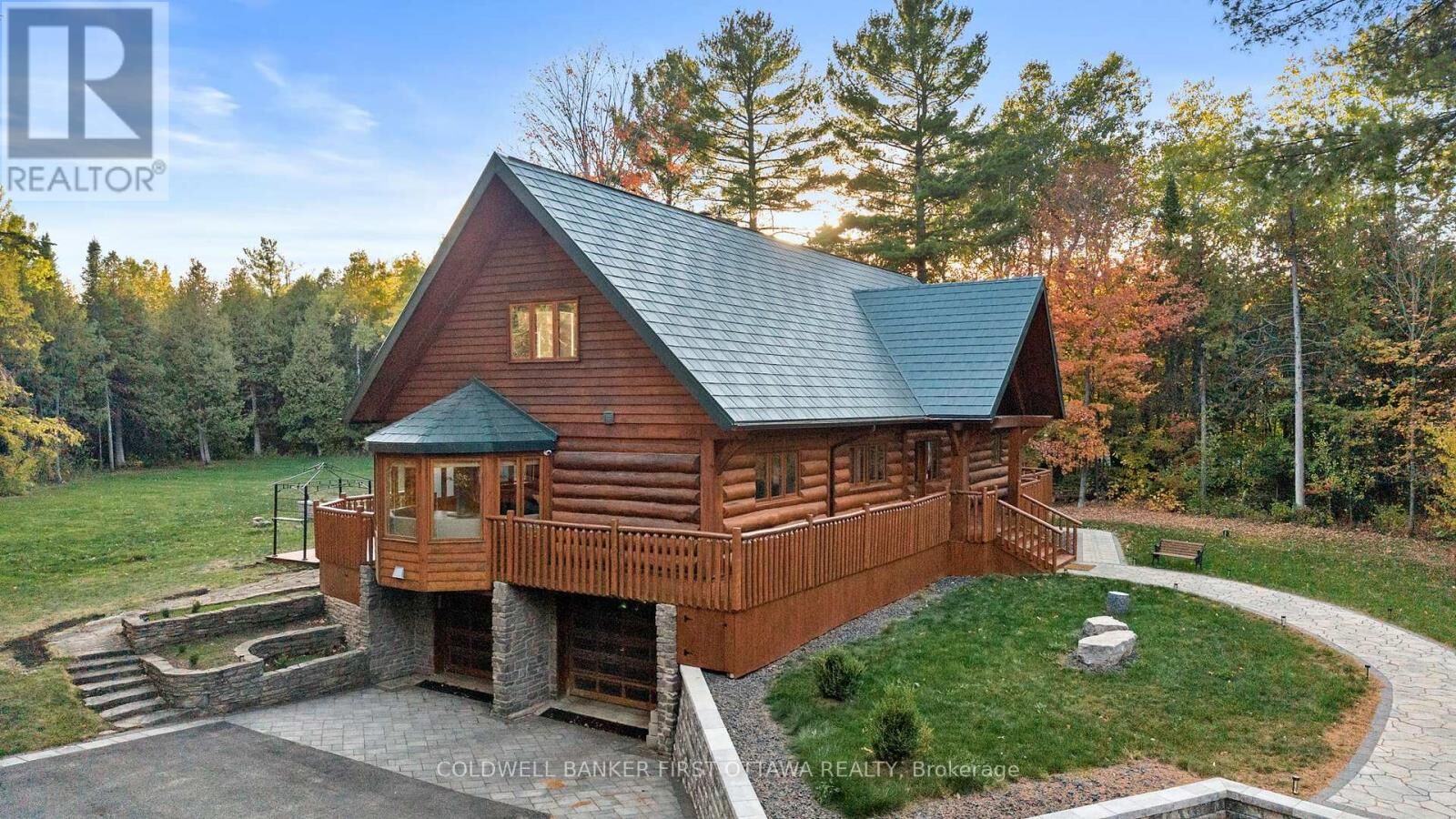 Property Photo: 9 Lucas Lane ON K2S 1S5