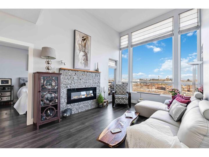 2970 King George 421  Surrey BC V4P 0E6 photo