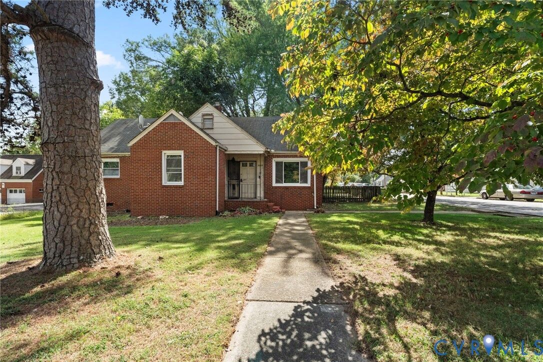 Property Photo:  3008 W Broadway  VA 23860 