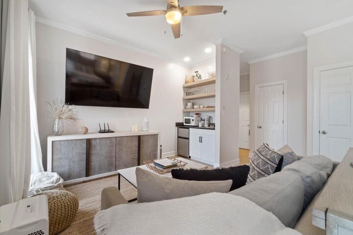 Property Photo:  10343 E County Highway 30A B250  FL 32461